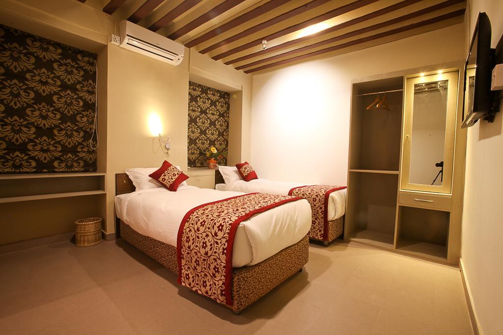 Hotel Heranya Kathmandu Exterior photo