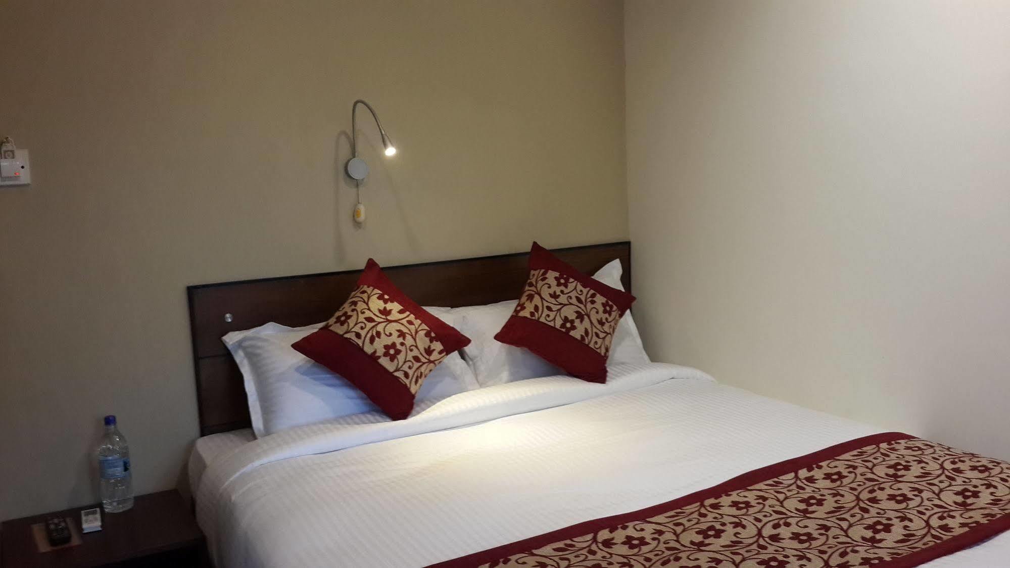 Hotel Heranya Kathmandu Exterior photo